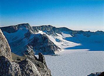 《拳皇15》发布科隆预告片 确定2月17日上市